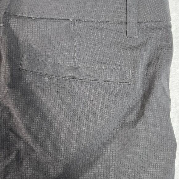 Lululemon Shorts Men 33 Black Commission WovenAir 7" Lightweight Preppy Work Gol - Picture 6 of 10